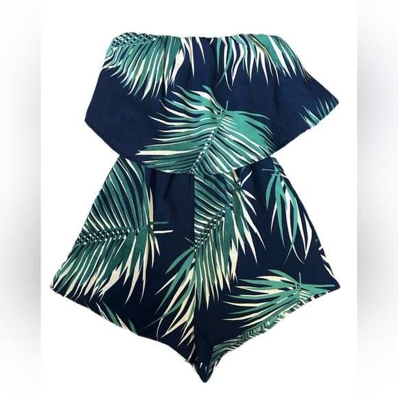 NWT Reverse Romper. Size XS. - Picture 1 of 6